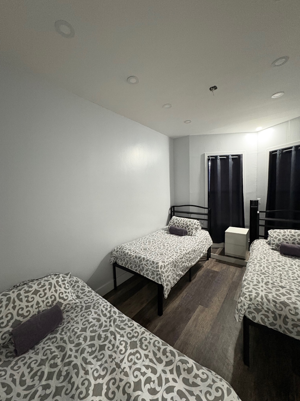 Appartement face au 770 — rez-de-chaussée — photo 2